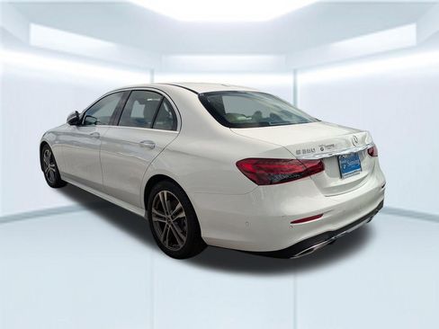 Used 2023 Mercedes-Benz E 350 Sedan image 2