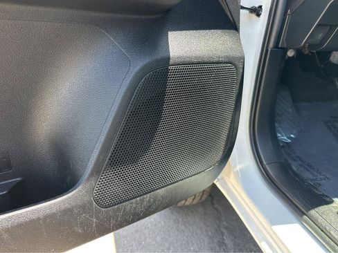 Used 2022 Toyota Tacoma SR RWD image 33