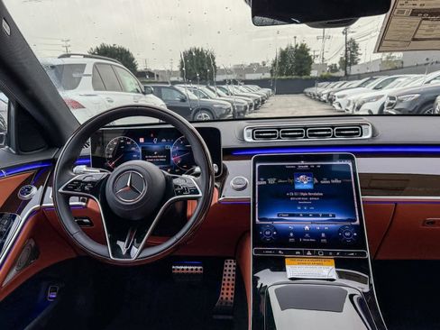 New 2025 Mercedes-Benz S 500 4MATIC image 13