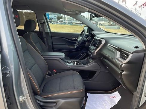 Used 2023 GMC Acadia AT4 image 12