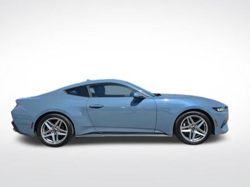 Used 2024 Ford Mustang Coupe RWD image 4