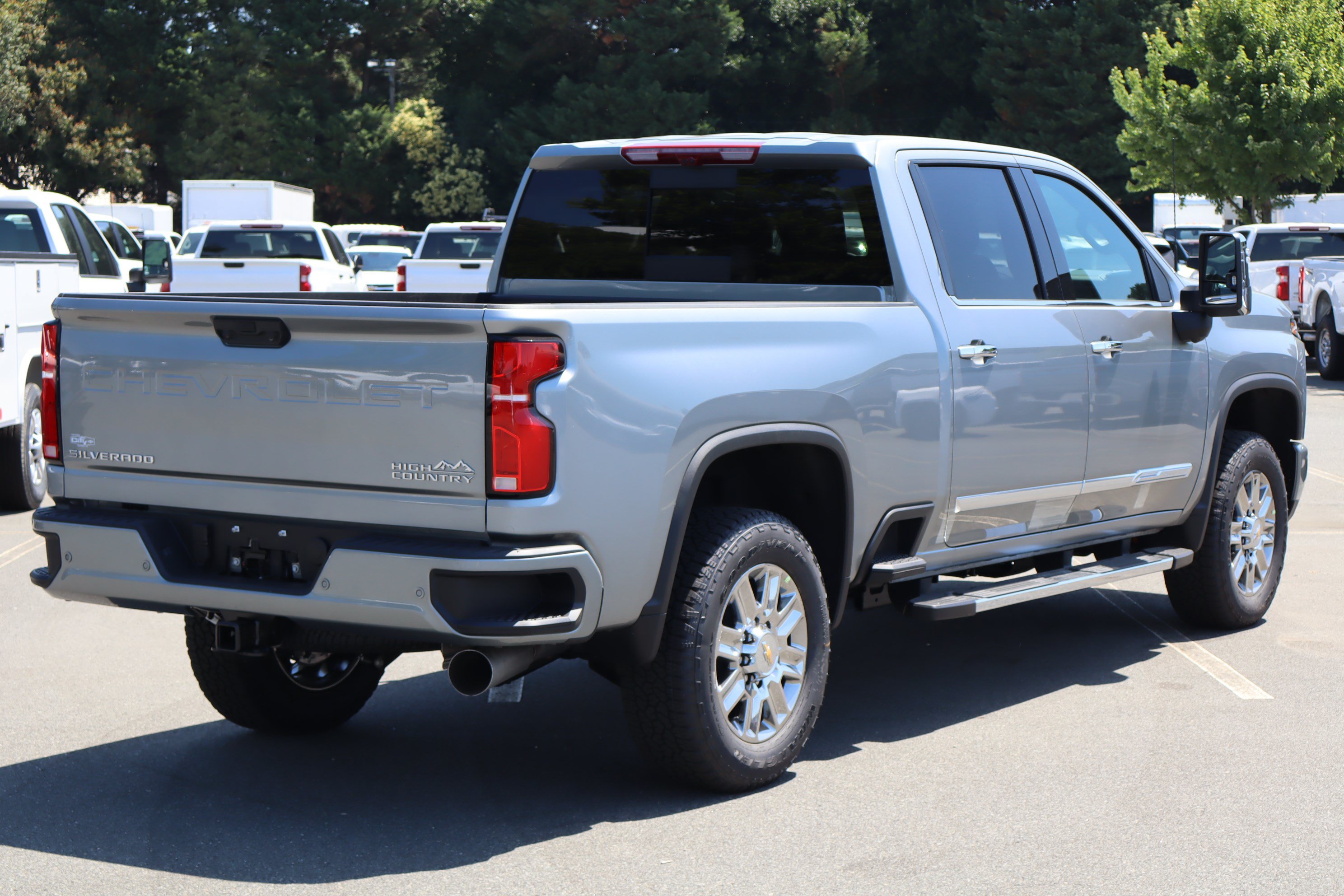 New 2026 Chevrolet Silverado 2500 High Country w/ High Country Premium Package AWD/4WD image 9