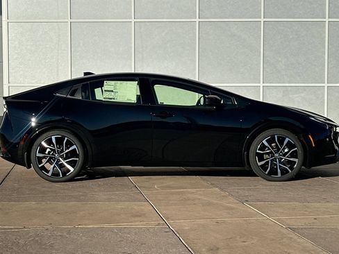 New 2026 Toyota Prius Plug-In Hybrid image 3