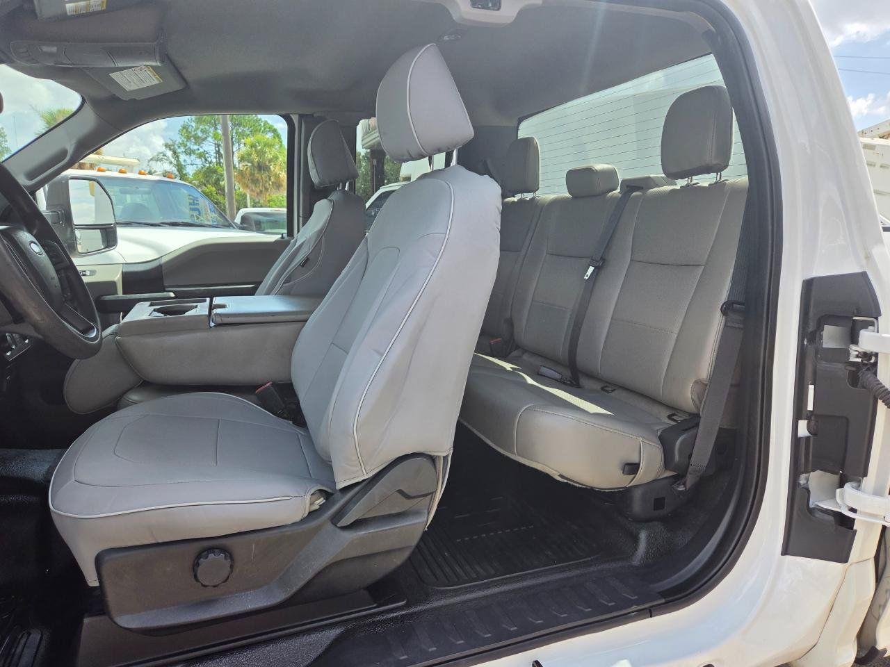 Used 2022 Ford F250 XL w/ Power Equipment Group AWD/4WD image 10