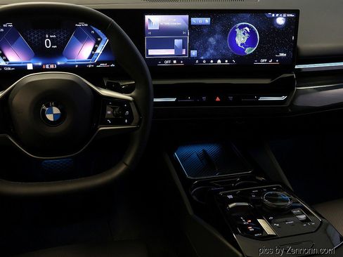 Used 2024 BMW 530i xDrive image 16