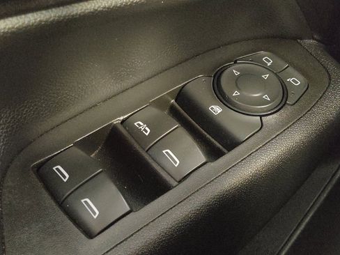 Used 2020 Chevrolet Equinox LT FWD image 27