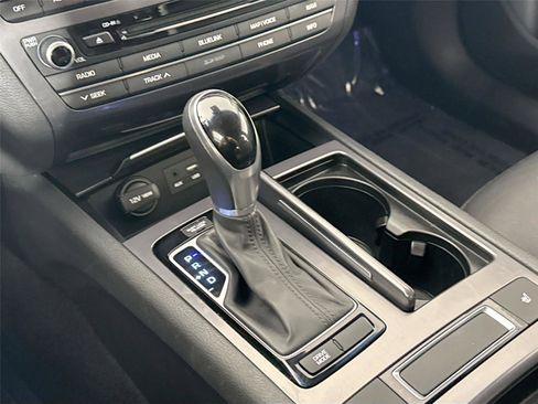 Used 2016 Hyundai Genesis 3.8 image 28