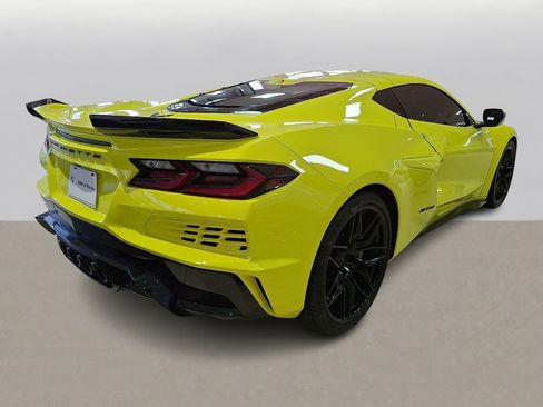 Used 2024 Chevrolet Corvette Z06 image 4
