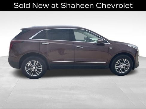 Used 2022 Cadillac XT5 Premium Luxury w/ Technology Package AWD/4WD image 8