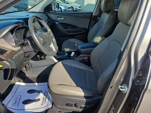 Used 2017 Hyundai Santa Fe Sport AWD/4WD image 11