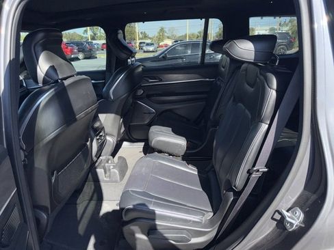 Used 2021 Jeep Grand Cherokee L Overland w/ Luxury Tech Group IV image 7