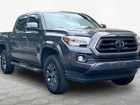 Used 2022 Toyota Tacoma SR5 w/ Technology Package RWD image 3