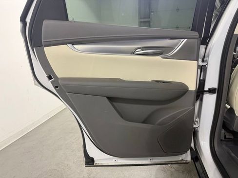 Used 2022 Cadillac XT5 Premium Luxury w/ LPO, Floor Liner Package image 24
