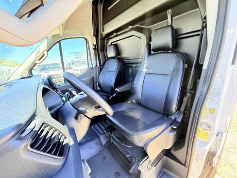 Used 2023 Ford Transit 250 148 High Roof RWD image 12