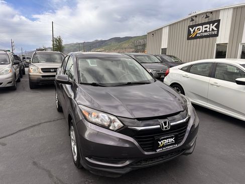Used 2016 Honda HR-V LX image 1