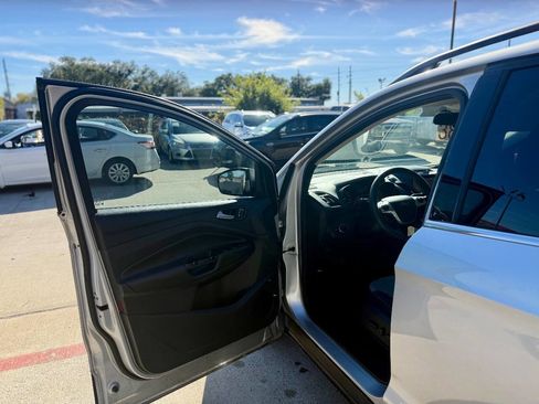 Used 2014 Ford Escape SE w/ Equipment Group 201A image 10