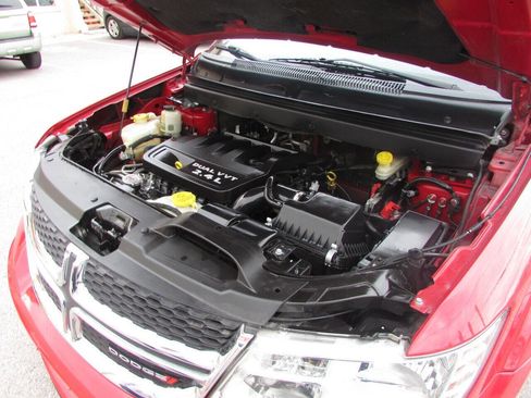 Used 2013 Dodge Journey American Value Package w/ Flexible Seating Group FWD image 18