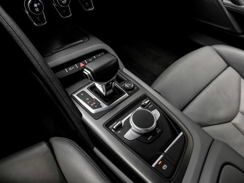 Used 2018 Audi R8 V10 AWD/4WD image 26