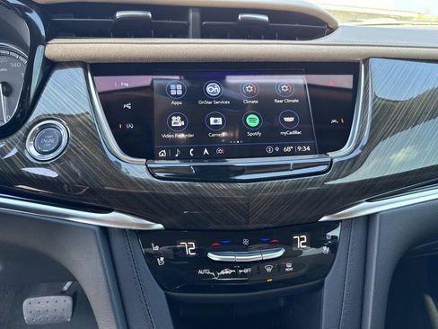 Certified 2024 Cadillac XT6 Premium Luxury w/ Platinum Package image 23