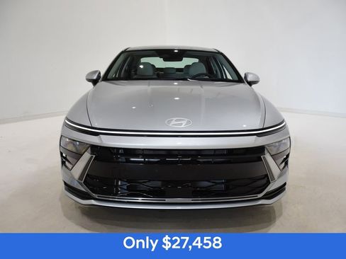 New 2025 Hyundai Sonata SEL image 2