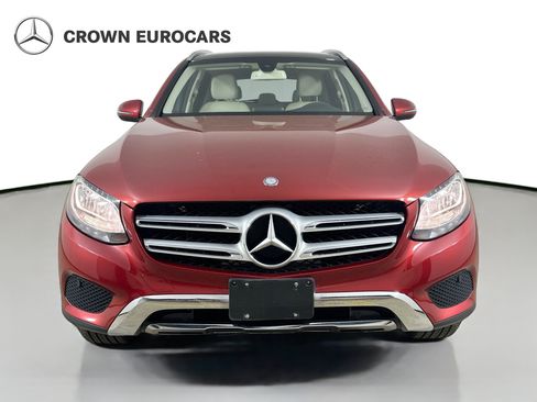 Used 2017 Mercedes-Benz GLC 300 4MATIC image 2