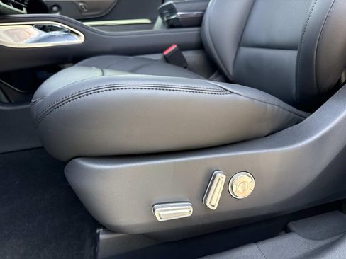 New 2026 Lincoln Nautilus Premier w/ Equipment Group 102A AWD/4WD image 19