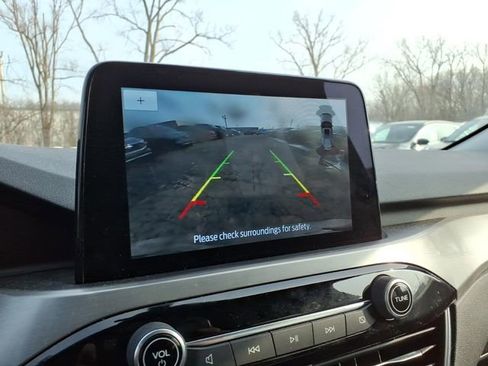 Used 2021 Ford Escape Titanium image 15