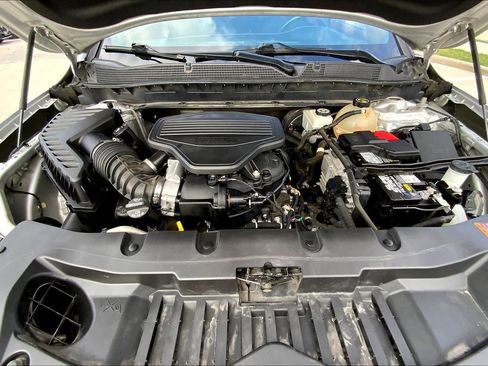 Used 2019 Chevrolet Blazer LT image 29