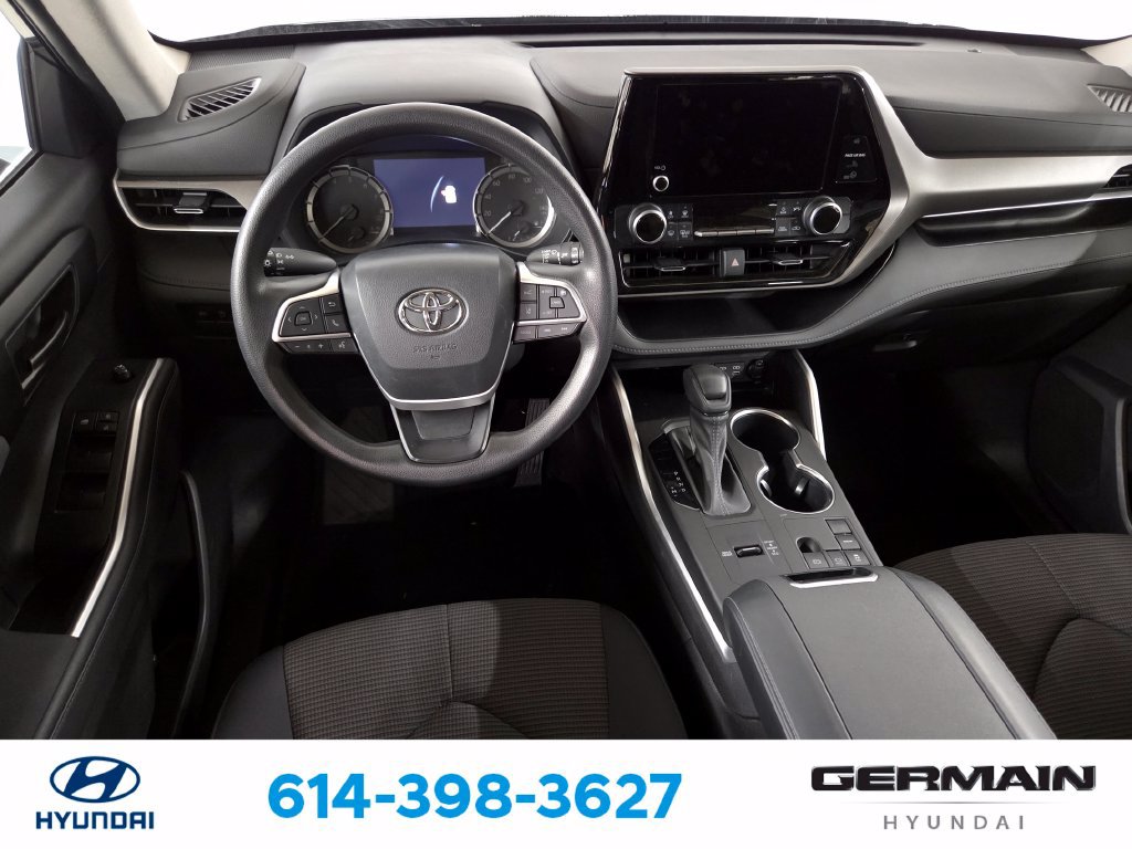 Used 2023 Toyota Highlander L FWD image 17