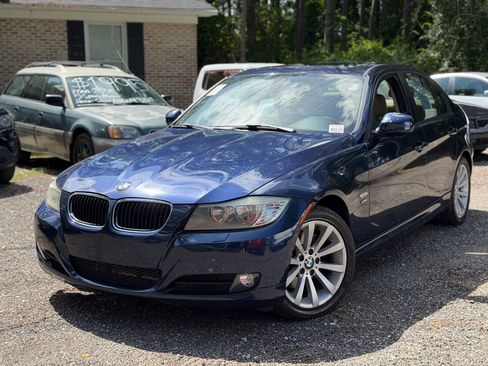 Used 2011 BMW 328i xDrive Sedan AWD/4WD image 22