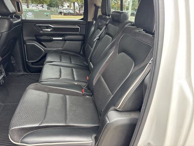 Used 2019 RAM 1500 Laramie AWD/4WD image 18