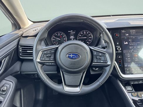 Used 2025 Subaru Outback Premium AWD/4WD image 25