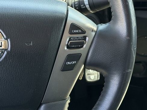 Used 2015 Nissan Titan SV w/ SV Value Truck Package image 16