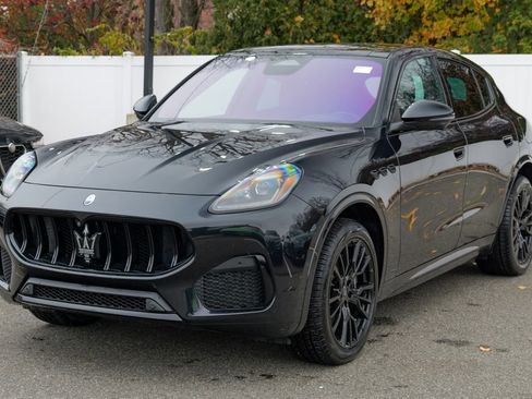 New 2025 Maserati Grecale Modena image 2