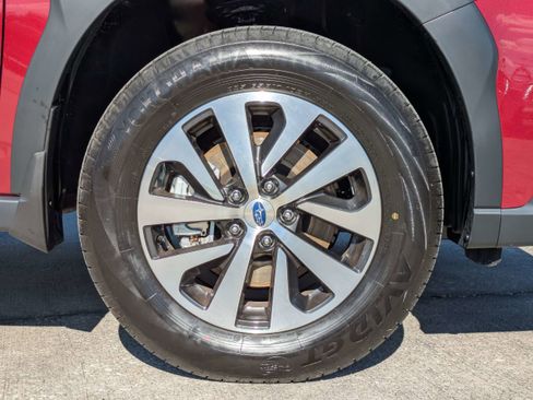 Certified 2025 Subaru Outback Premium image 11