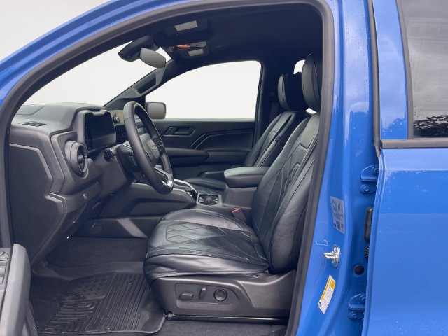 Used 2026 Chevrolet Colorado Trail Boss AWD/4WD image 9