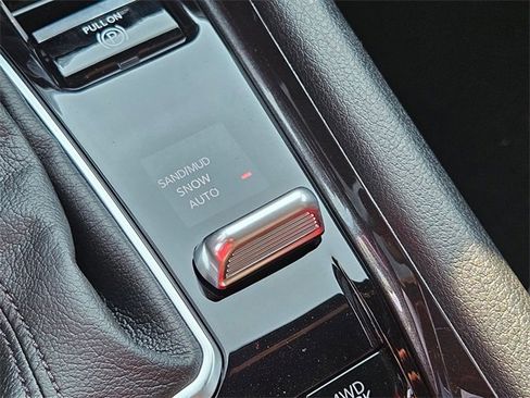 Certified 2025 Jeep Compass Sport image 20