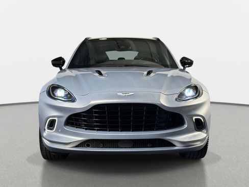 Used 2023 Aston Martin DBX AWD/4WD image 40