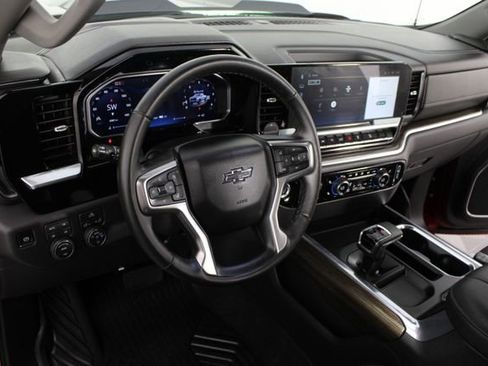 Used 2026 Chevrolet Silverado 1500 LT Trail Boss w/ Protection Package AWD/4WD image 8