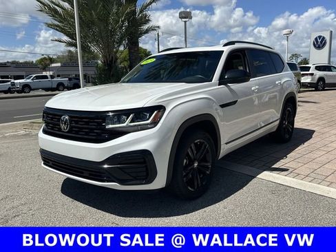 Used 2023 Volkswagen Atlas SEL R-Line image 2