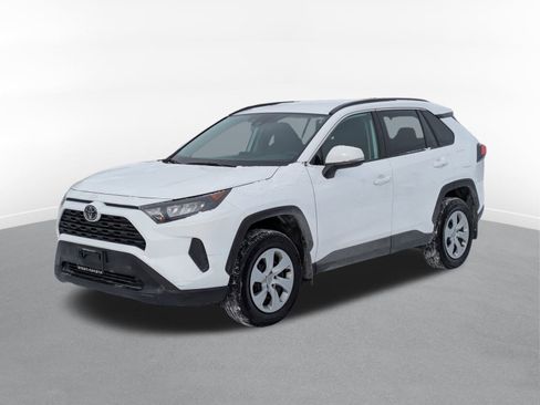 Used 2021 Toyota RAV4 LE image 5