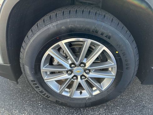 Certified 2023 Chevrolet Traverse LT w/ LPO, Floor Liner Package image 32