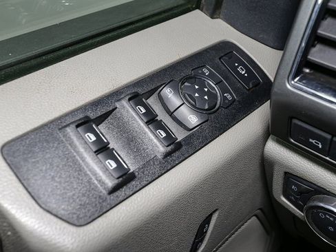 Used 2022 Ford F250 XLT w/ XLT Premium Package image 30