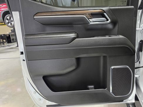 Used 2023 Chevrolet Silverado 1500 RST w/ Redline Edition image 16