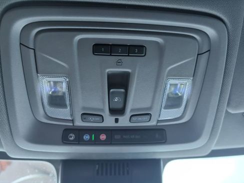Used 2023 Chevrolet Silverado 1500 LTZ w/ LTZ Convenience Package II AWD/4WD image 27