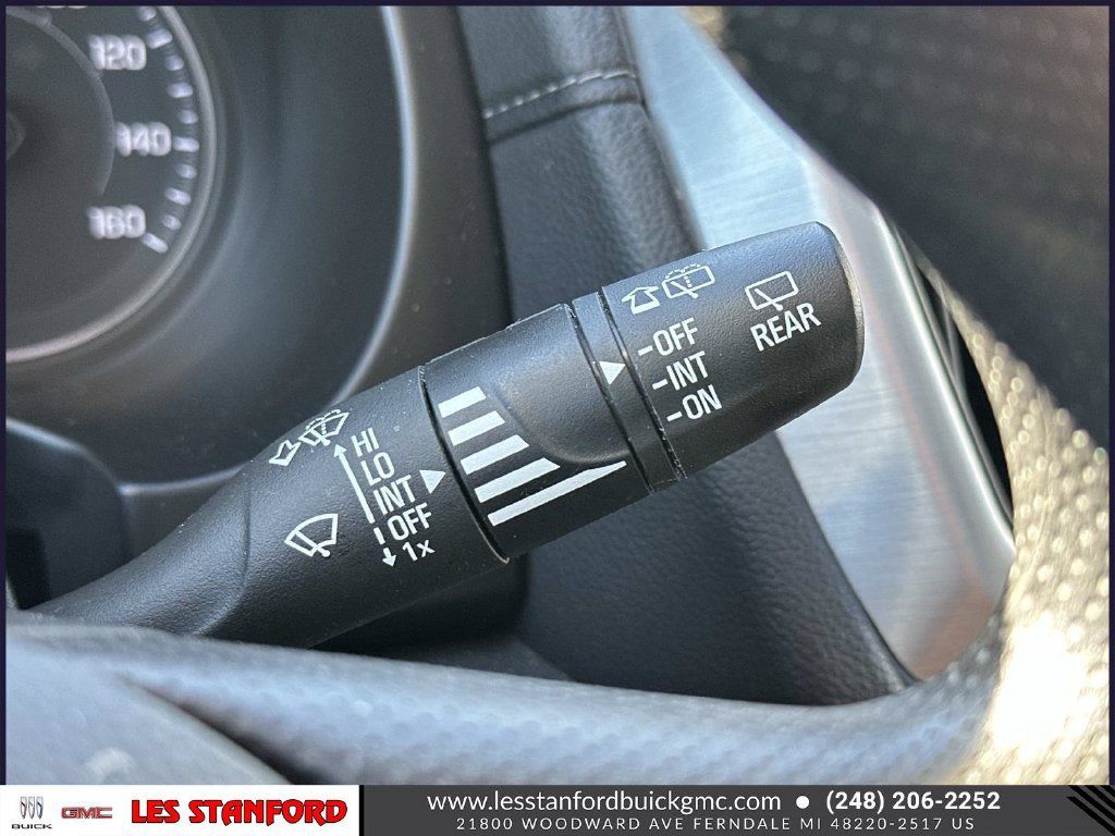 Used 2024 GMC Terrain SLE FWD image 25
