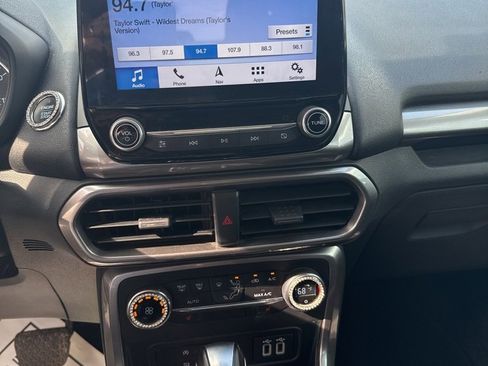 Used 2019 Ford EcoSport SE w/ SE Convenience Package image 7