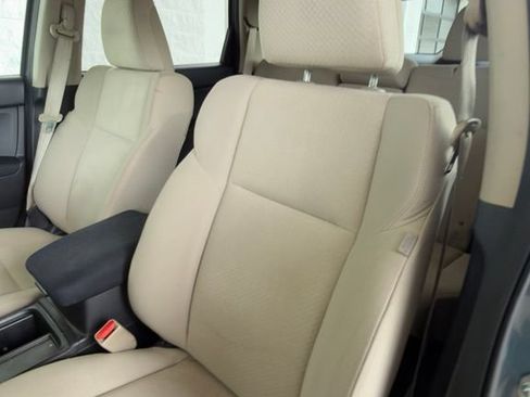 Used 2016 Honda CR-V SE image 2