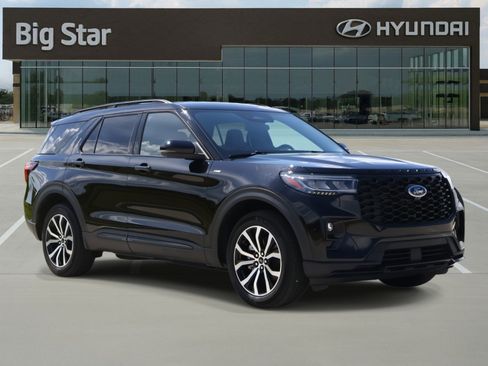 Used 2025 Ford Explorer ST-Line image 8