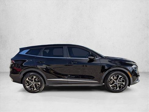 Used 2023 Kia Sportage EX FWD image 4